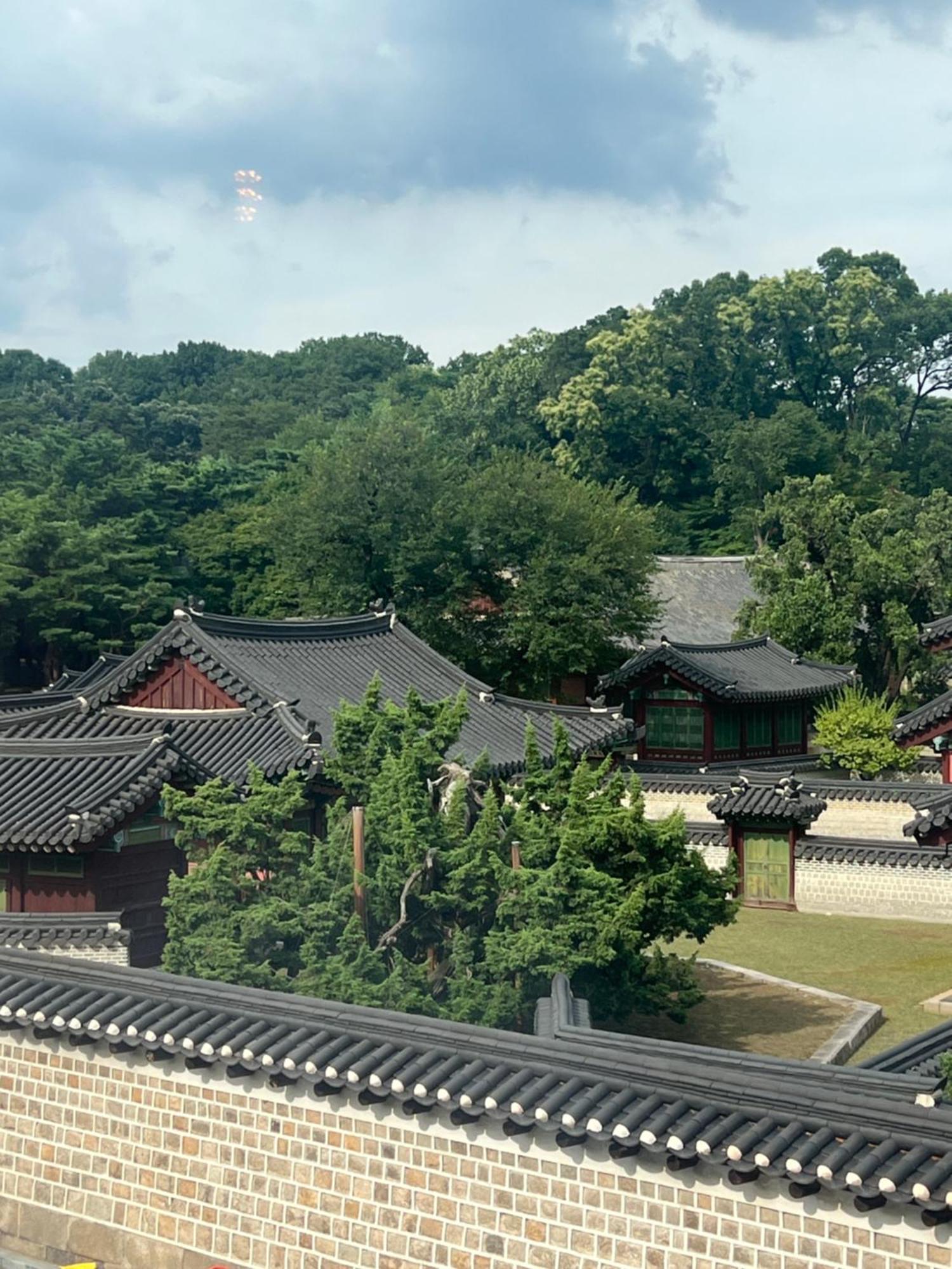 Korean Traditional Terrace House Paradise Shopping Center アパート *